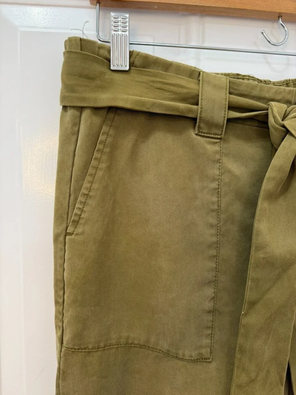 Banana Republic Olive Tie Waist Utility Crop Pants Size S